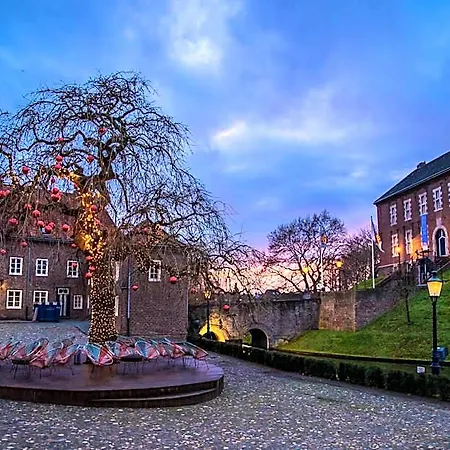 Landgoed Kasteel Bed & Breakfast 3*