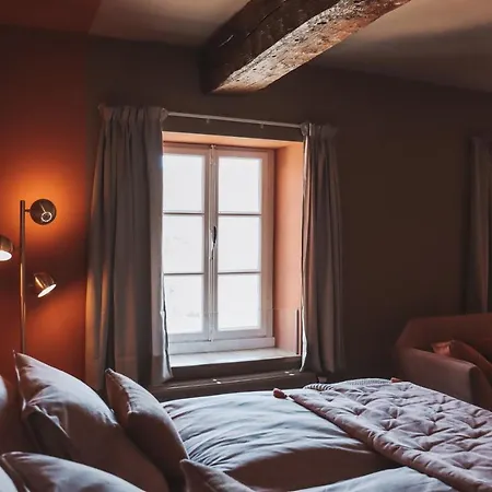 Landgoed Kasteel Bed and breakfast Limbricht